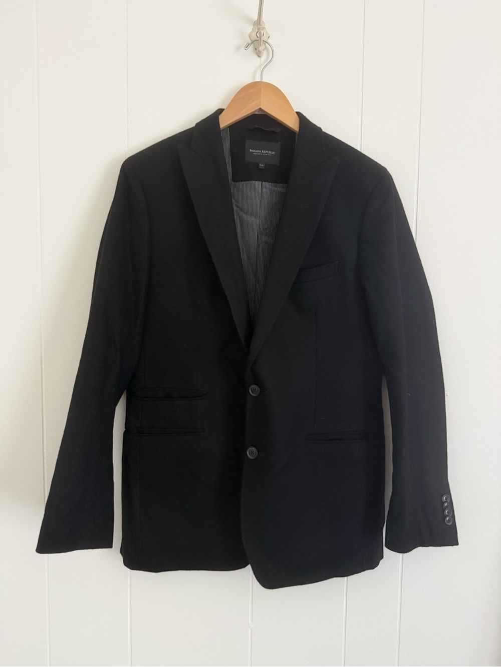 Banana Republic Black Men's Single-Breasted Two-Button Blazer